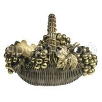 корзина с виноград золот